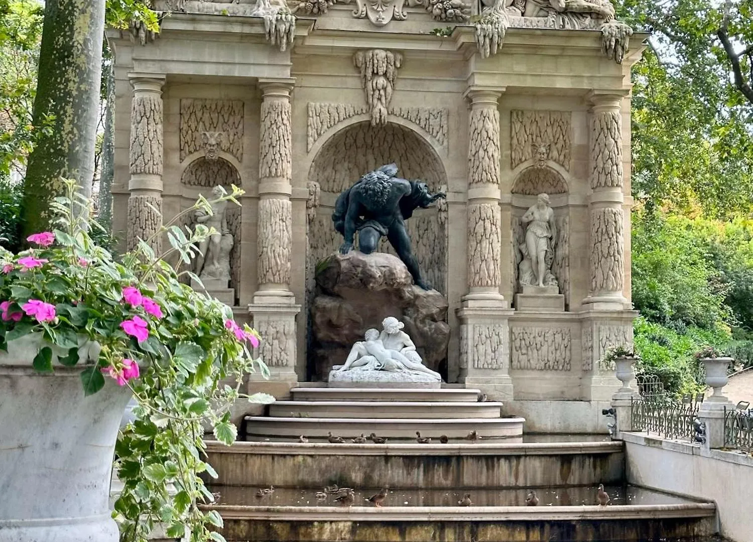 Saint-germain-des-pres Sumptuous