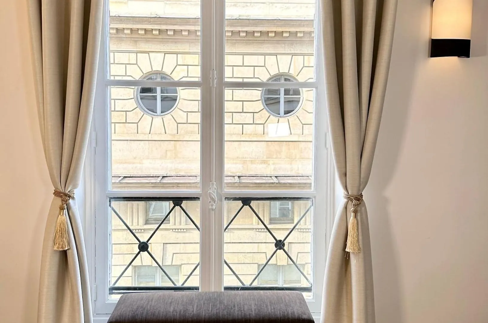 Saint-germain-des-pres Sumptuous