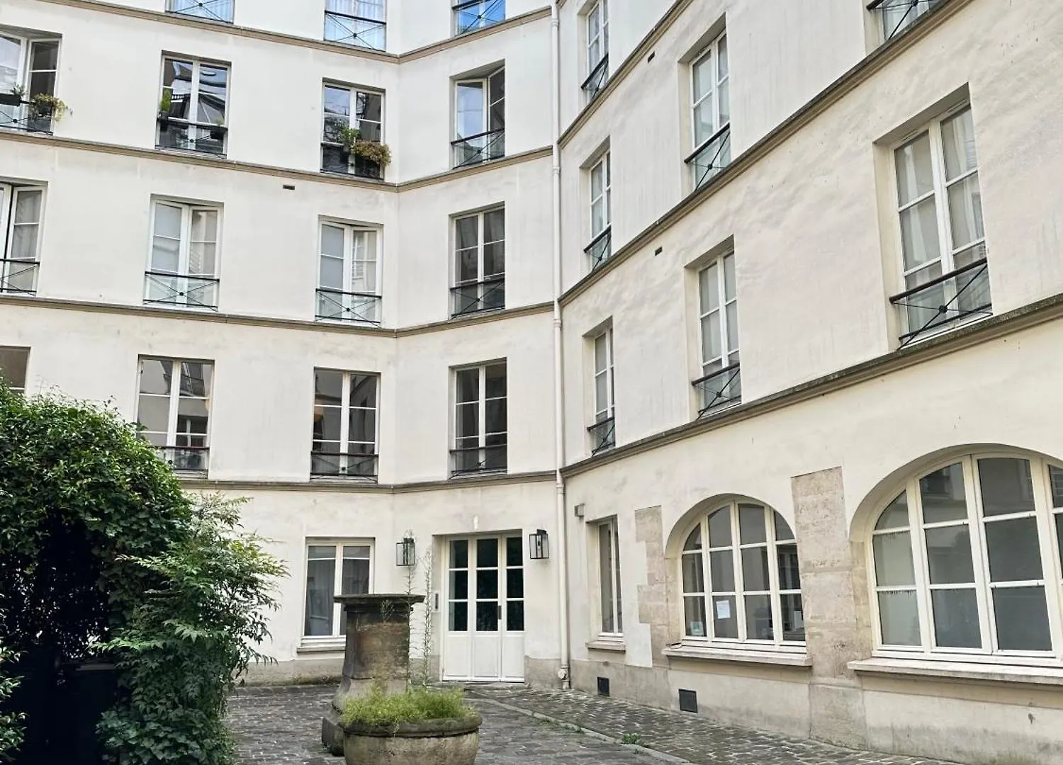 Saint-germain-des-pres Sumptuous *
