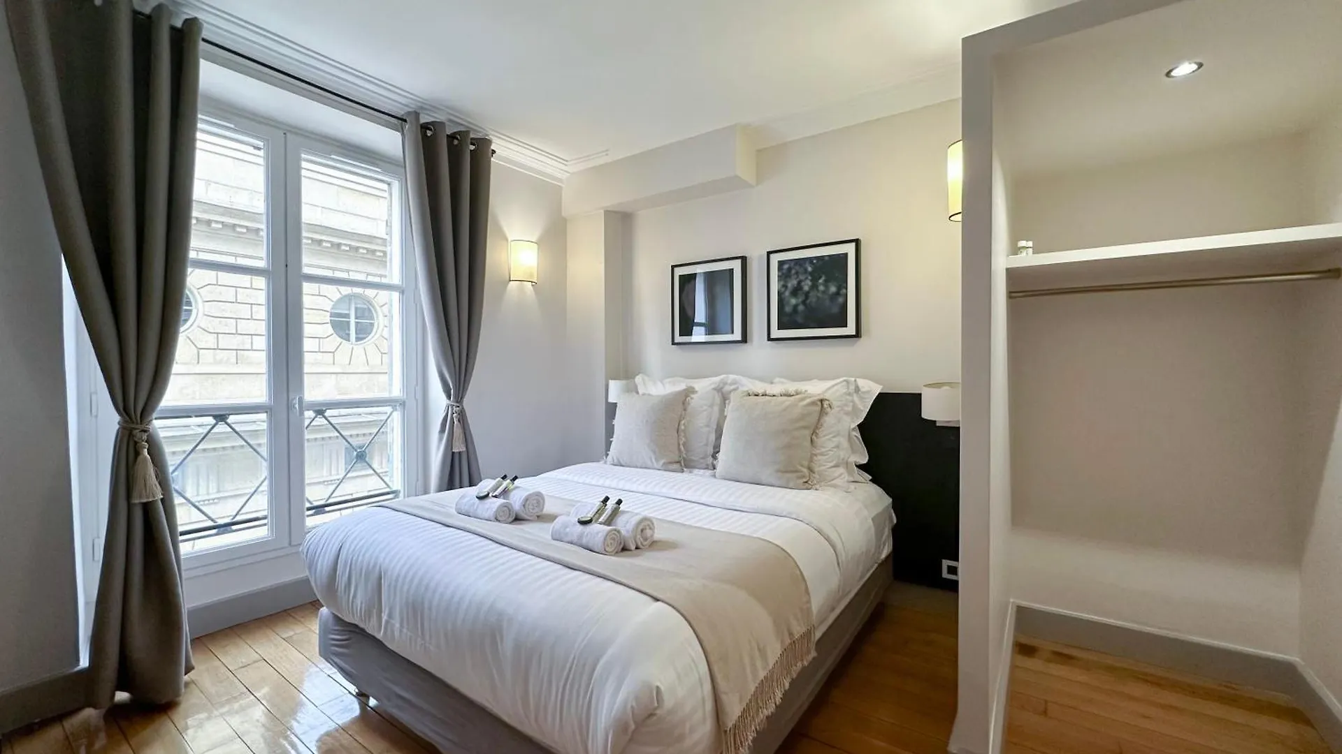 Saint-germain-des-pres Sumptuous *